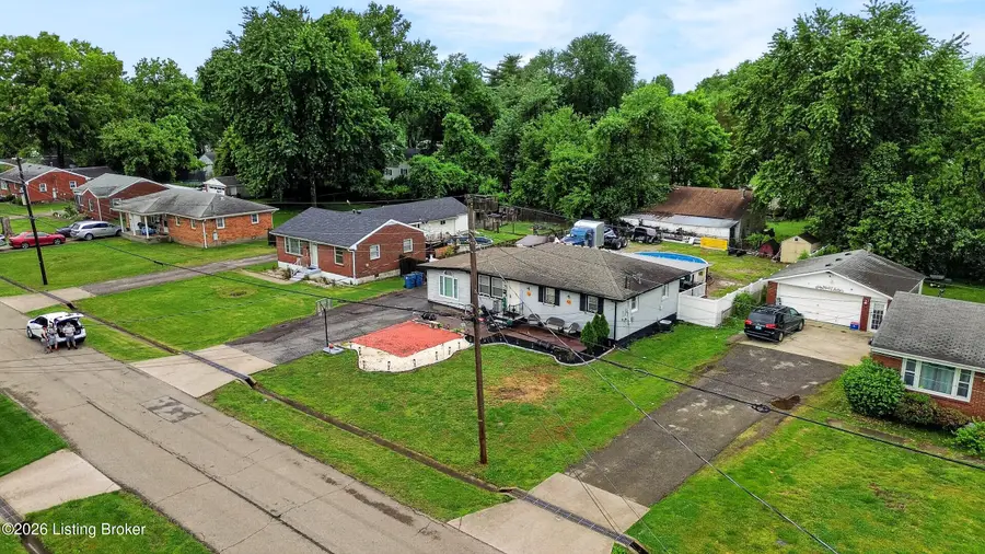 5114 Frey Dr, Louisville, KY 40219 - #3