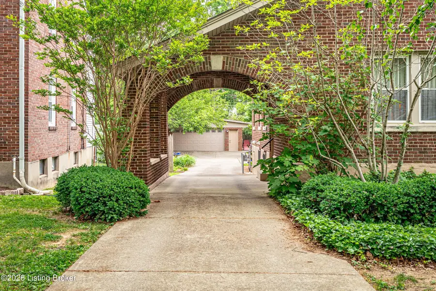 4909 Southern Pkwy, Louisville, KY 40214 - #2