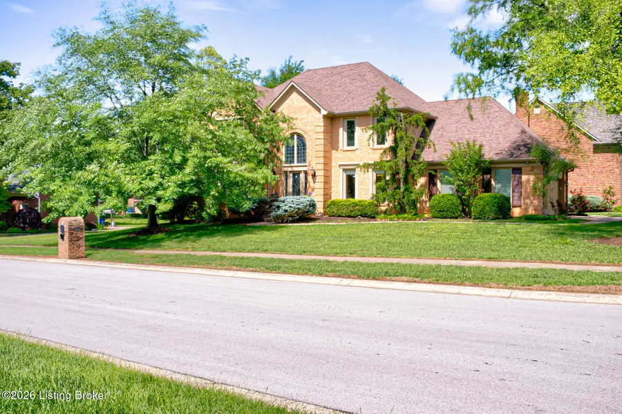 14307 Oak Bluff Ct, Louisville, KY 40245 - #2