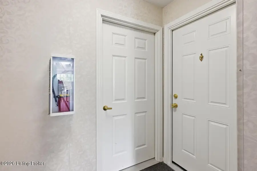 10501 Mcmeekin Ln #208, Louisville, KY 40223 - #3