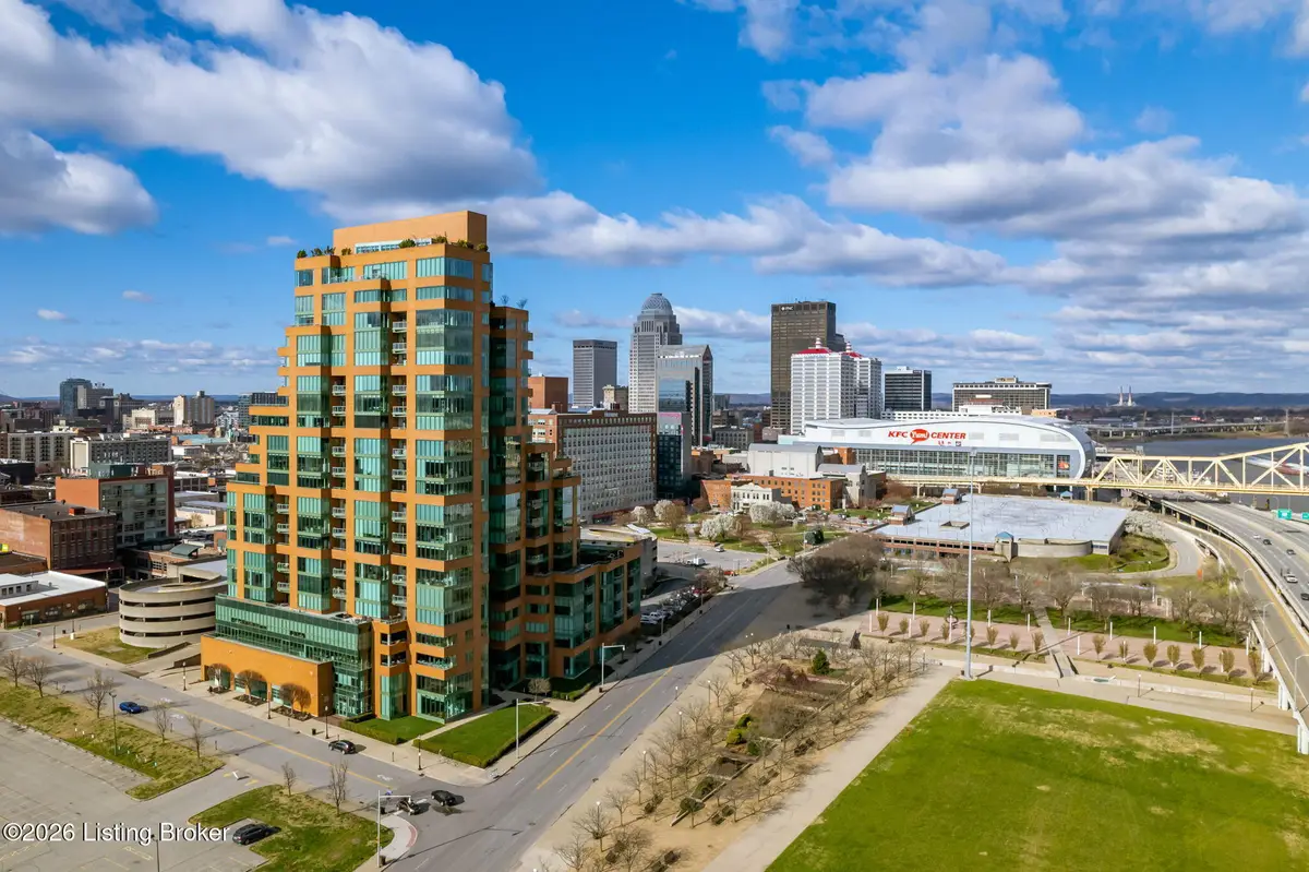 222 E Witherspoon St #602, Louisville, KY 40202 - #1