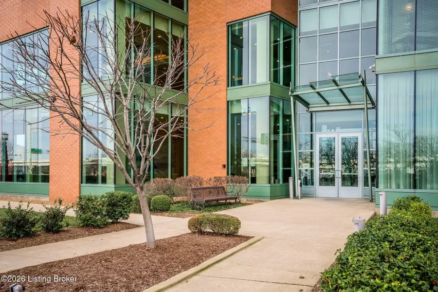 222 E Witherspoon St #602, Louisville, KY 40202 - #2