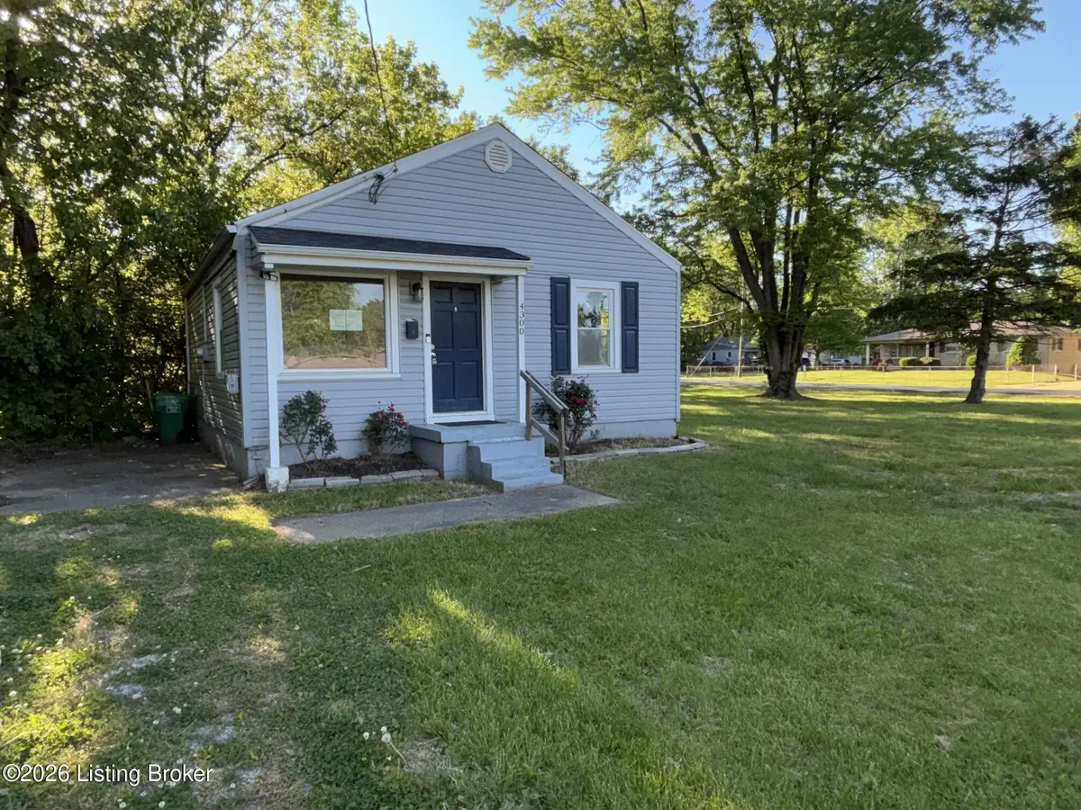 4300 Ronda Ave, Louisville, KY 40216 - #1