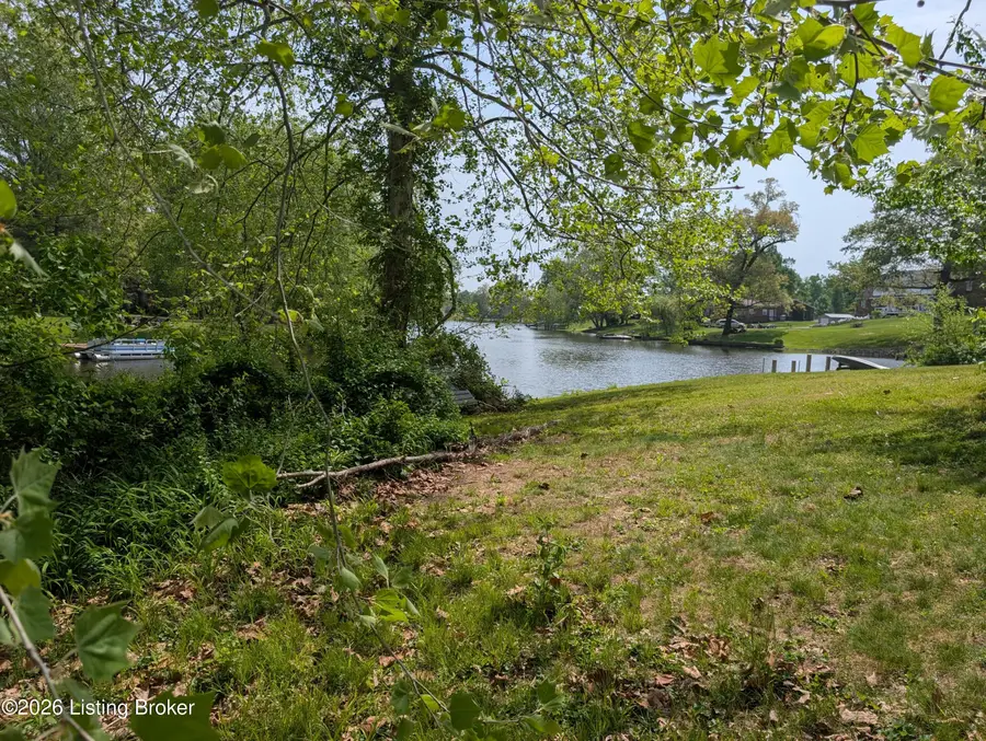 320 N Hereford Ln, Madison, IN 47250 - #2
