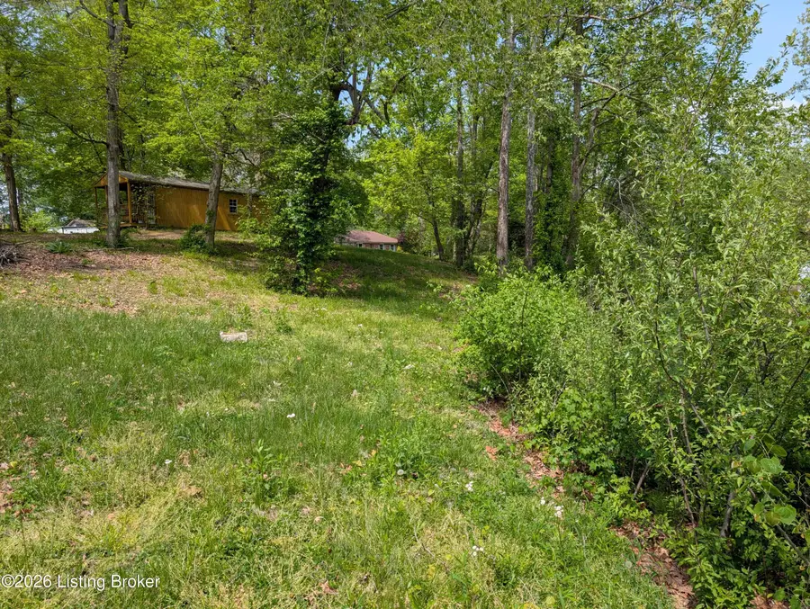 320 N Hereford Ln, Madison, IN 47250 - #3
