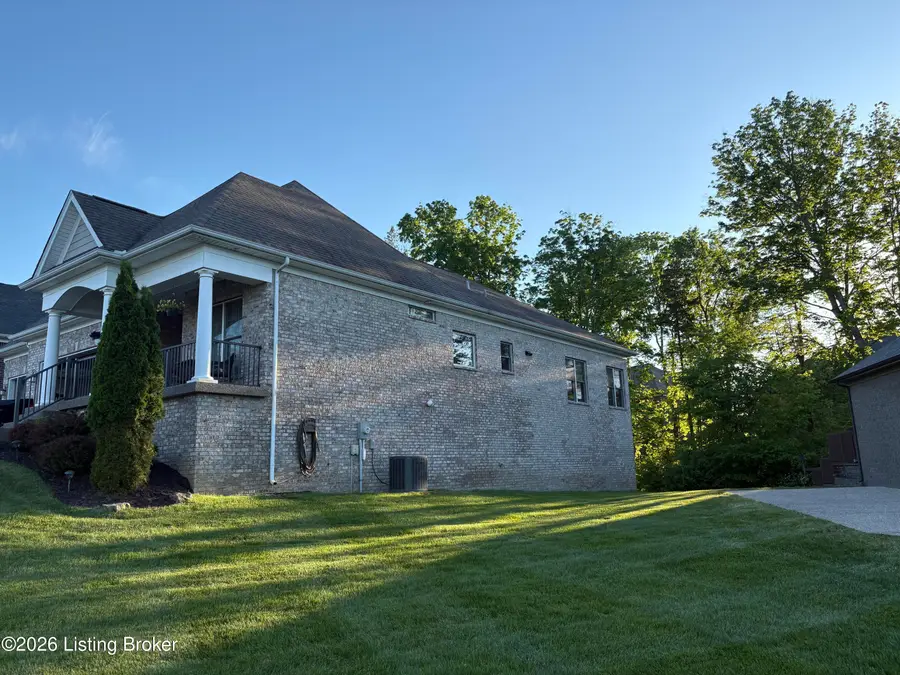 2418 Irish Bend Ct, Fisherville, KY 40023 - #3