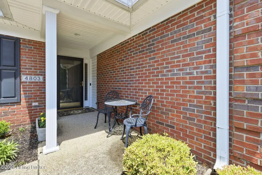4803 Mountblair Ct, Louisville, KY 40222 - #2