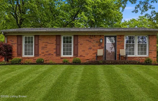 8006 Afterglow Dr, Louisville, KY 40214