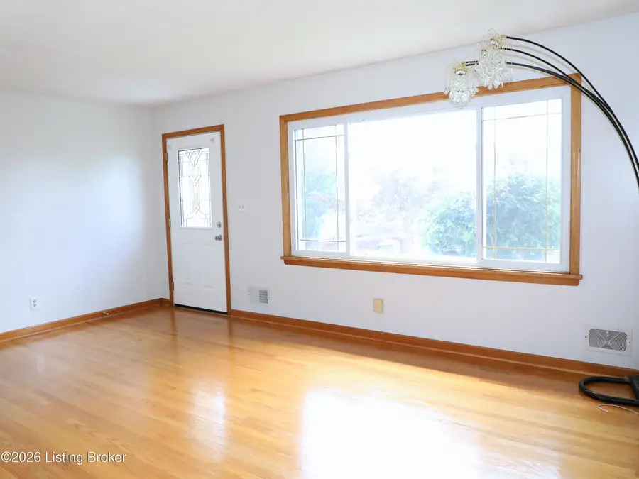 6907 Woodrow Way, Louisville, KY 40228 - #3