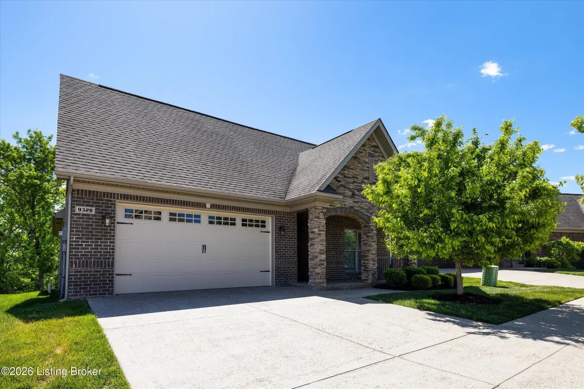 9328 Cross Meadows Cir, Louisville, KY 40291 - #1