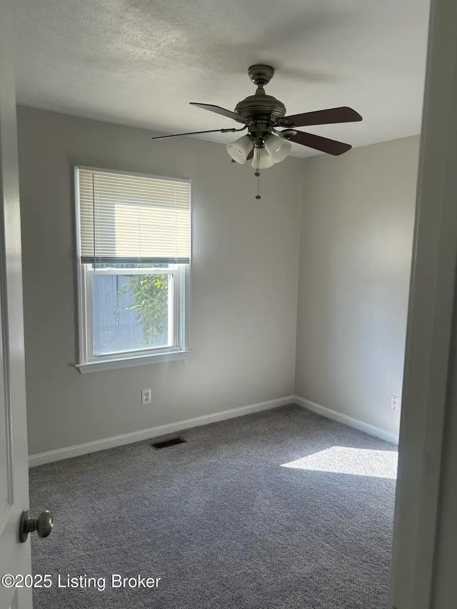 1717 Theresa Ave, Louisville, KY 40216 - #3