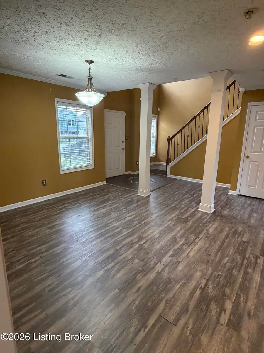 5929 Haven Manor Way, Louisville, KY 40228 - #2