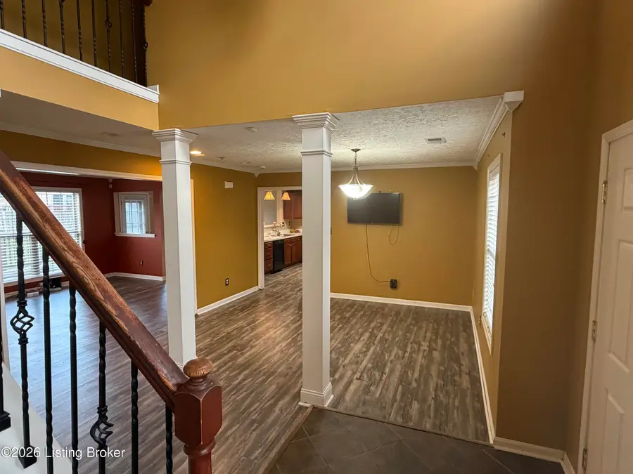 5929 Haven Manor Way, Louisville, KY 40228 - #3