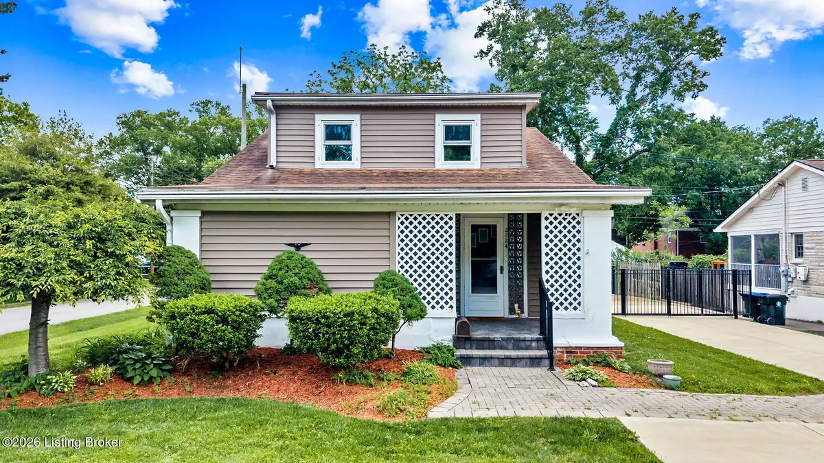 2124 Winston Ave, Louisville, KY 40205 - #1