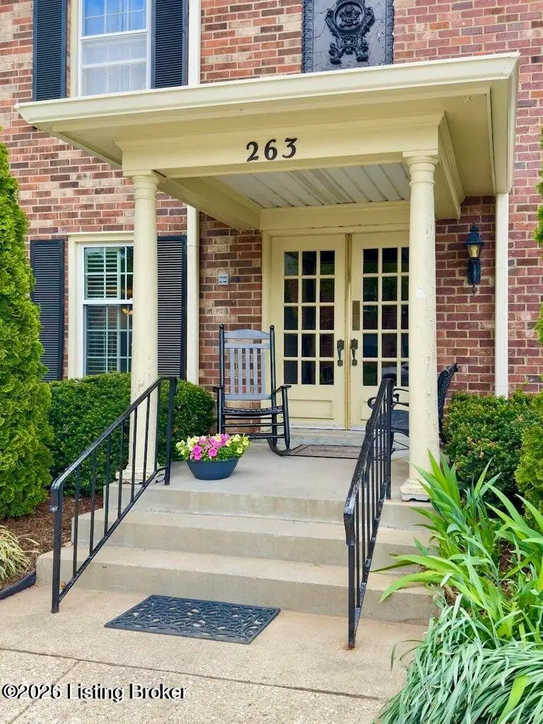 263 Stonehenge Dr #104, Louisville, KY 40207 - #1