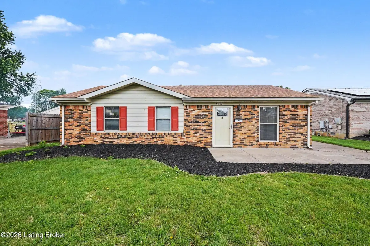 5230 Mt Holyoke Dr, Louisville, KY 40216 - #1