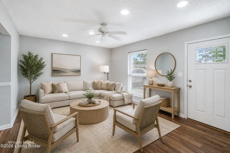 5230 Mt Holyoke Dr, Louisville, KY 40216 - #3