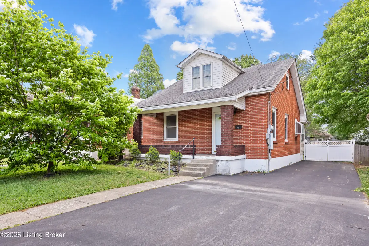 830 Clarks Ln, Louisville, KY 40217 - #1