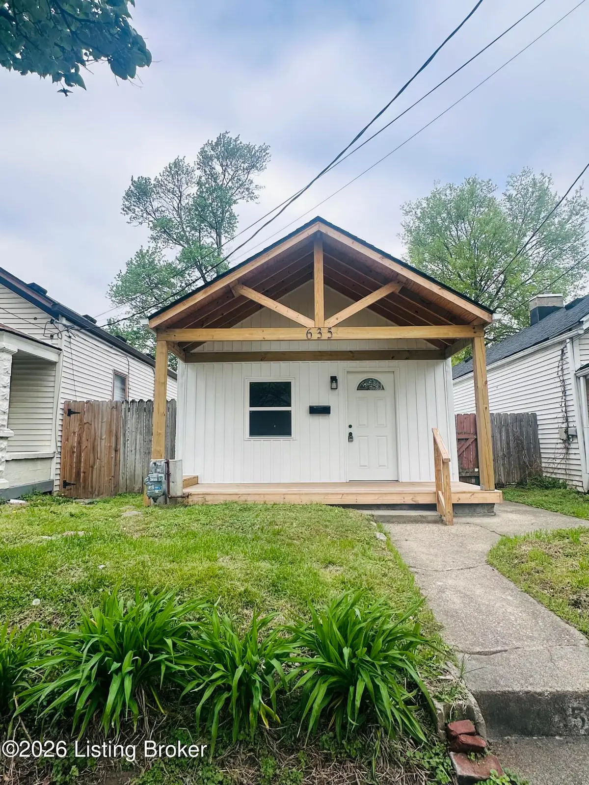 635 Lynn St, Louisville, KY 40217 - #1