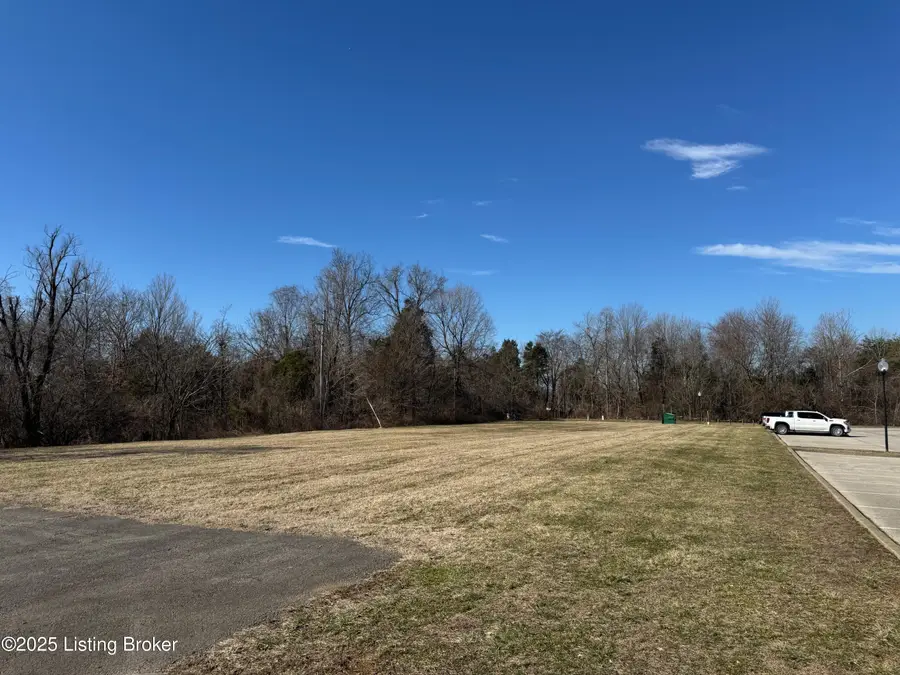 9707 Preston Spring Dr, Louisville, KY 40229 - #2