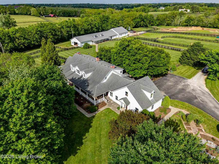 1460 Shannon Run Rd, Versailles, KY 40383 - #2