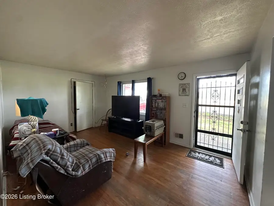 804 Wallace Ave, Leitchfield, KY 42754 - #3