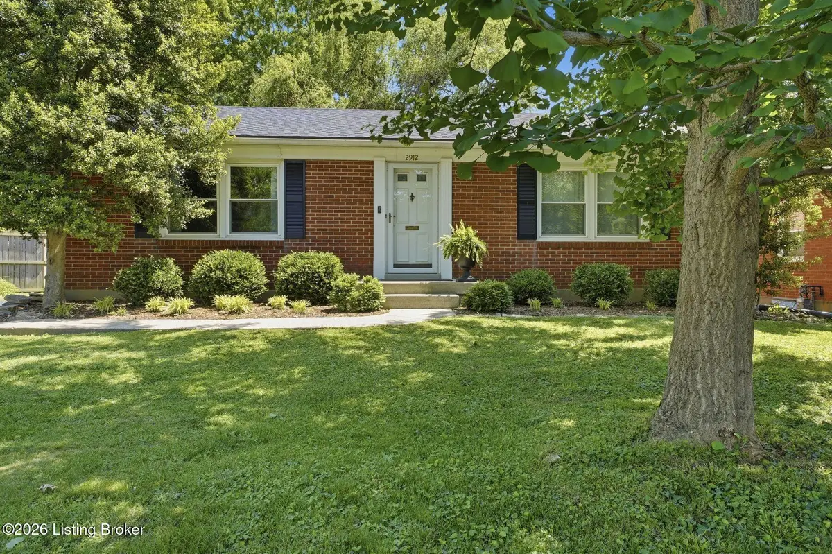 2912 Thistlewood Dr, Louisville, KY 40206 - #1