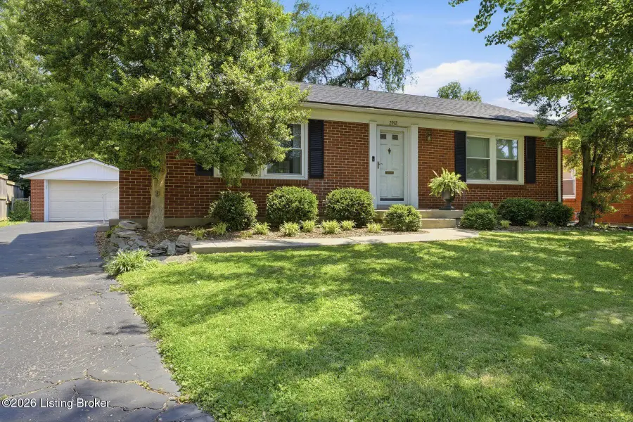 2912 Thistlewood Dr, Louisville, KY 40206 - #3