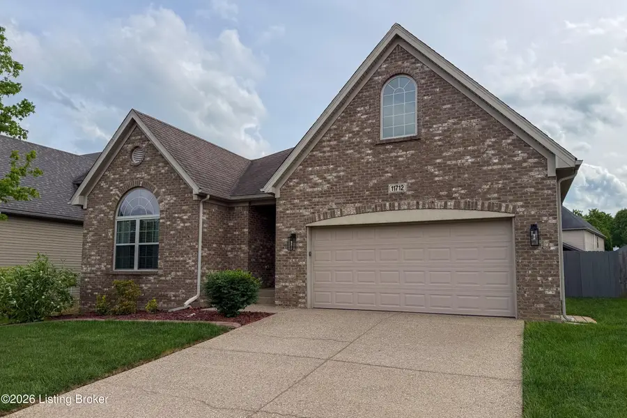 11712 English Meadow Dr, Louisville, KY 40229 - #2