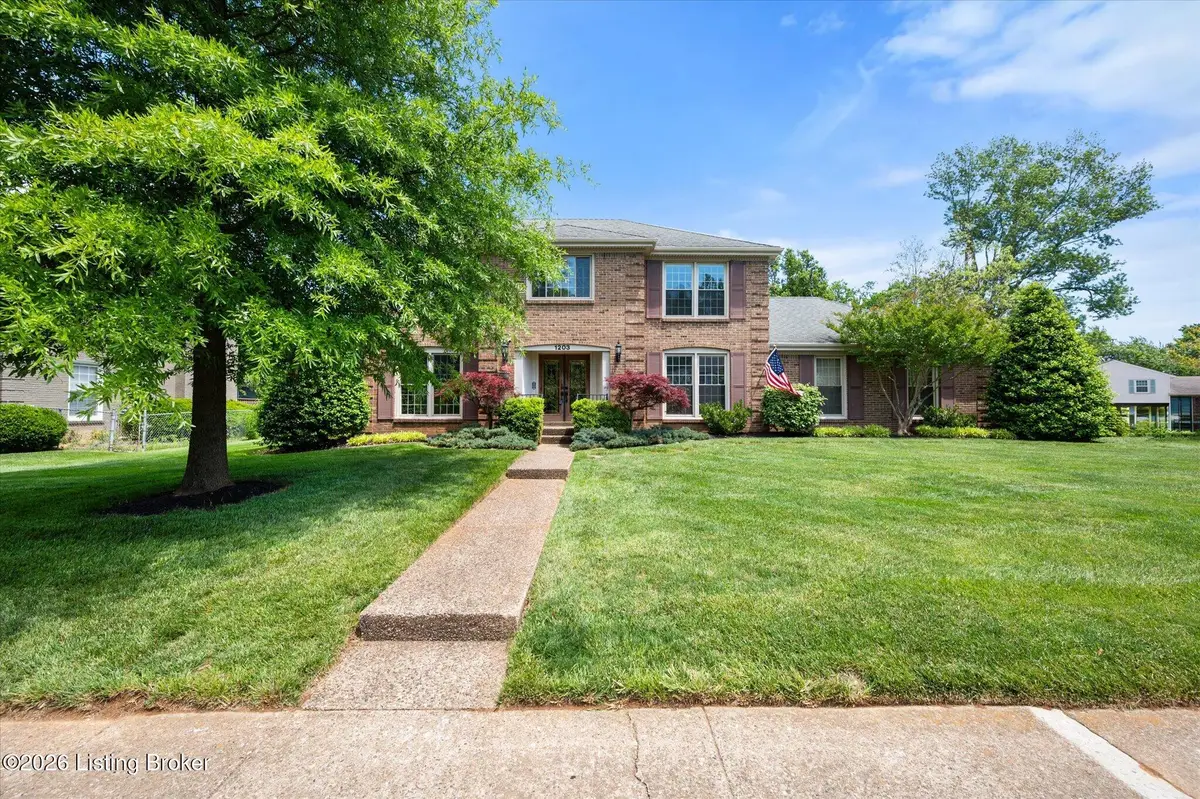 1203 Ambridge Dr, Louisville, KY 40207 - #1