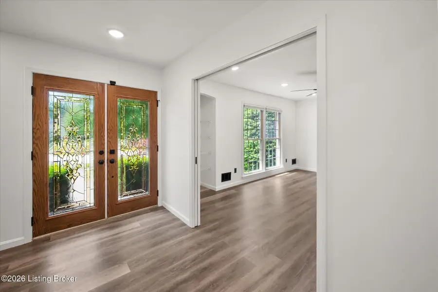 1203 Ambridge Dr, Louisville, KY 40207 - #3