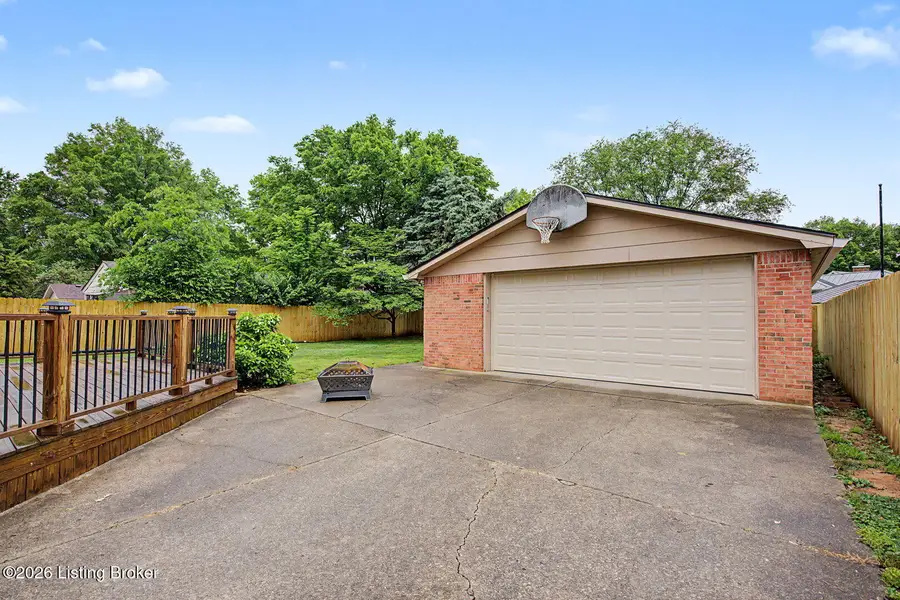 2911 Lexham Rd, Louisville, KY 40220 - #3