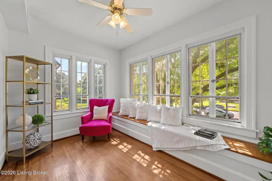 2053 Douglass Blvd #APT 3, Louisville, KY 40205 - #2