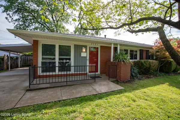2521 Wyckford Way, Louisville, KY 40218