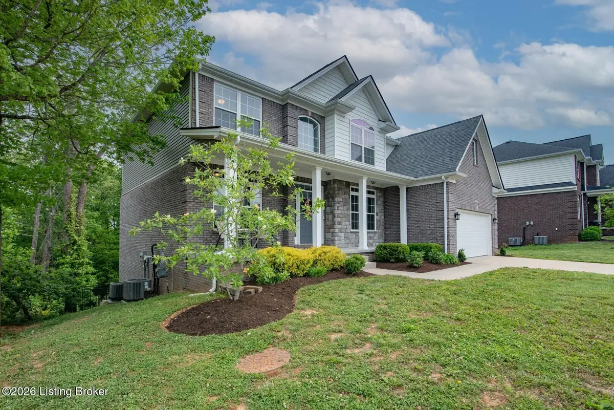 219 N Canterbury Glen Dr, Mount Washington, KY 40047 - #1