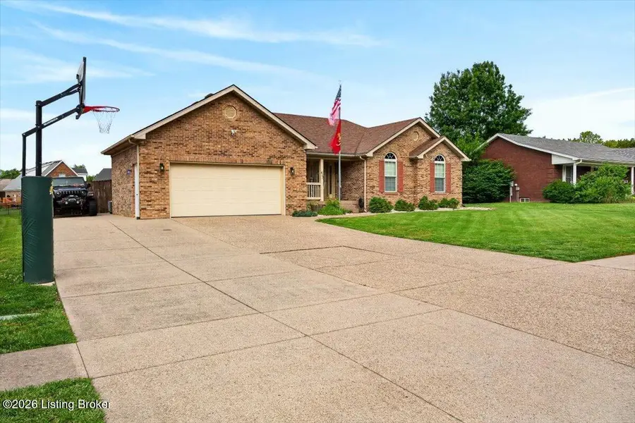 417 New Christman Ln, Shepherdsville, KY 40165 - #2