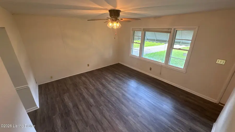 9231 Omar Khayyam Blvd, Louisville, KY 40272 - #3