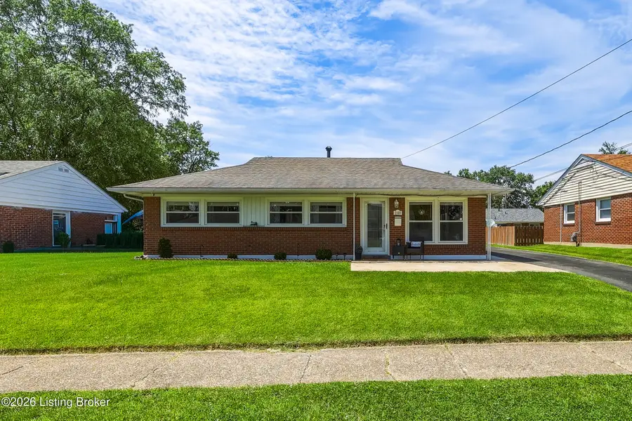 2109 Peabody Ln, Louisville, KY 40218 - #2