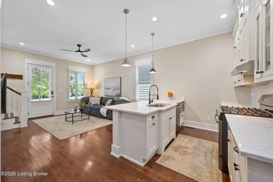 10902 Kings Crown Dr, Prospect, KY 40059 - #3