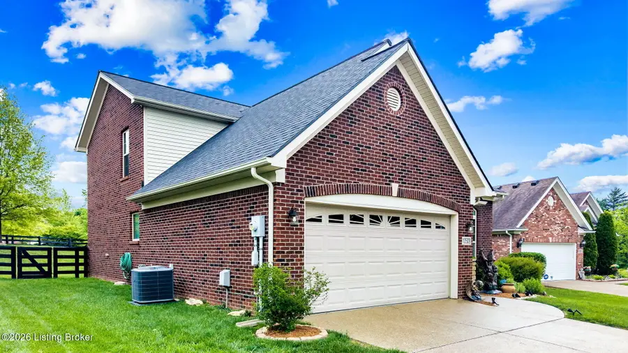 10509 Venado Dr, Louisville, KY 40291 - #2
