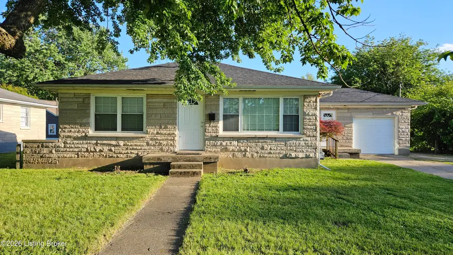 2202 Crums Ln, Louisville, KY 40216 - #2