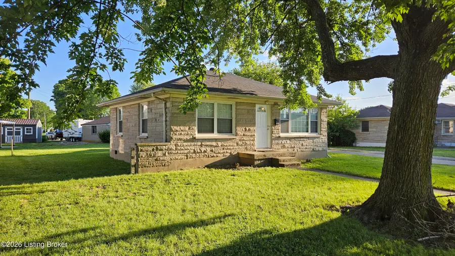 2202 Crums Ln, Louisville, KY 40216 - #3