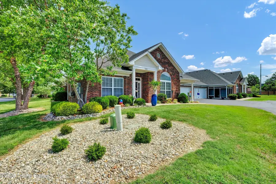 6319 Rivers End Dr, Louisville, KY 40258 - #2