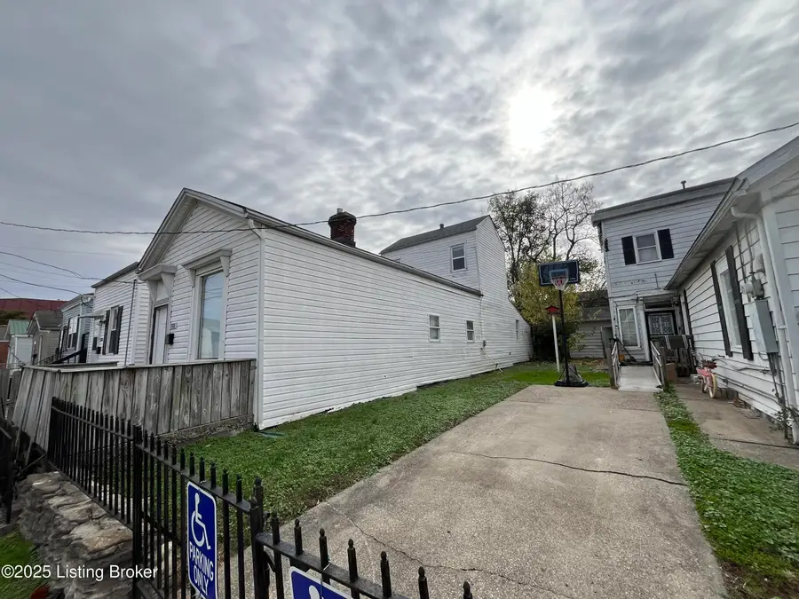 1728 Rowan St, Louisville, KY 40203 - #2