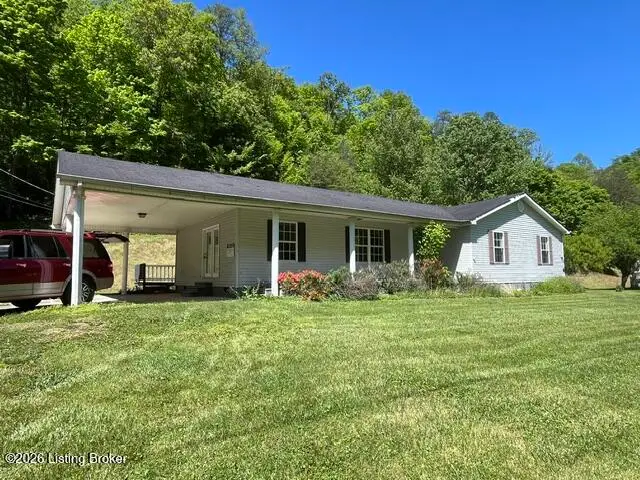 144 Bee Rd, Prestonsburg, KY 41653 - #1