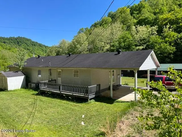 144 Bee Rd, Prestonsburg, KY 41653 - #2