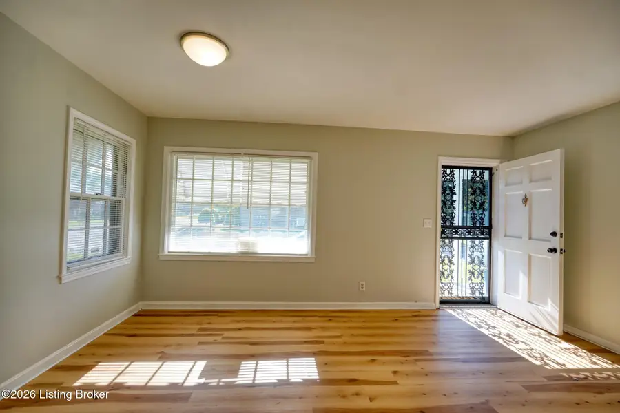 4335 S Brook St, Louisville, KY 40214 - #2