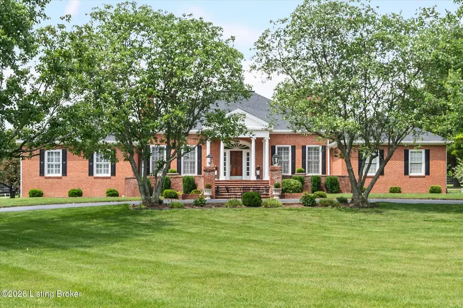 181 Wedgewood Dr, Shelbyville, KY 40065 - #3