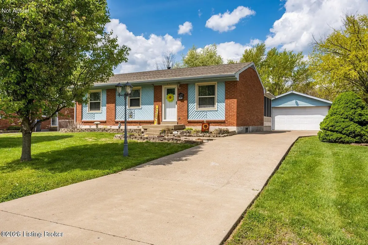 6703 Barbrook Rd, Louisville, KY 40258 - #1