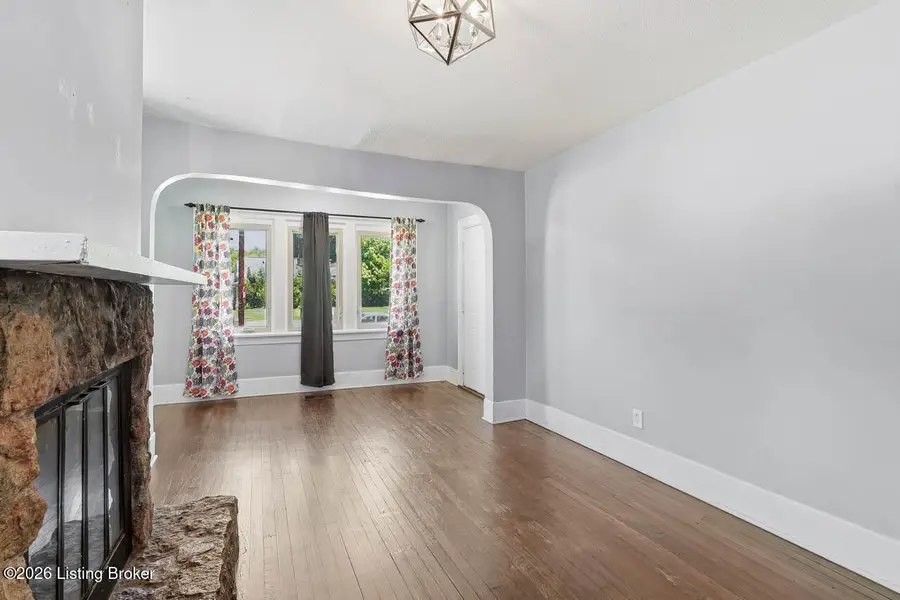 1442 Shingo Ave, Louisville, KY 40215 - #3